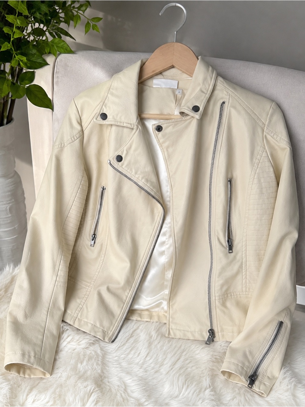 Women's Cream Faux Leather Moto Jacket - Classic Biker Style